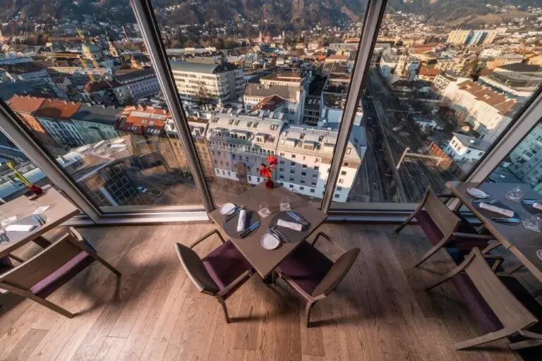 Restaurant mit tollem Ausblick über Innsbruck